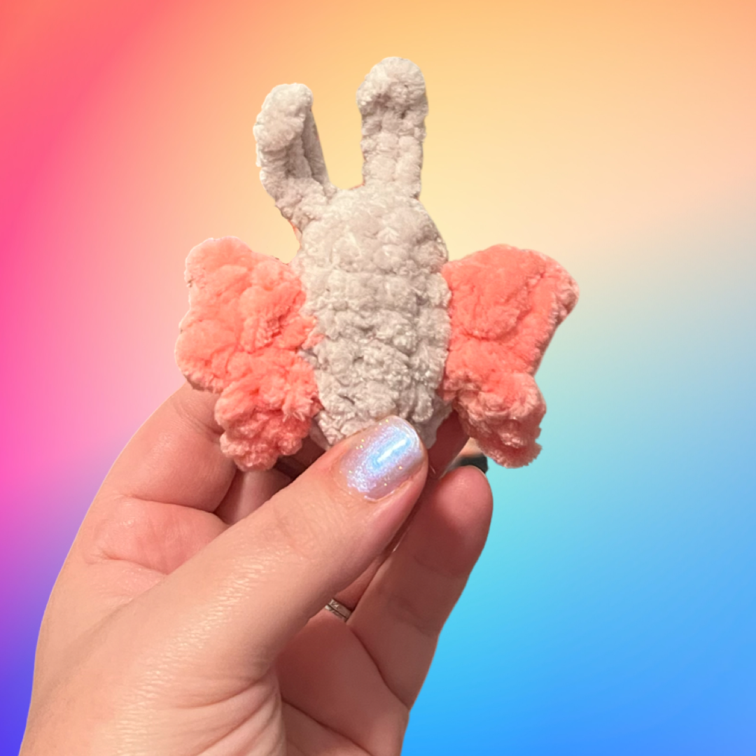 DIY: Mini Stuffed Animals - dainty fingers